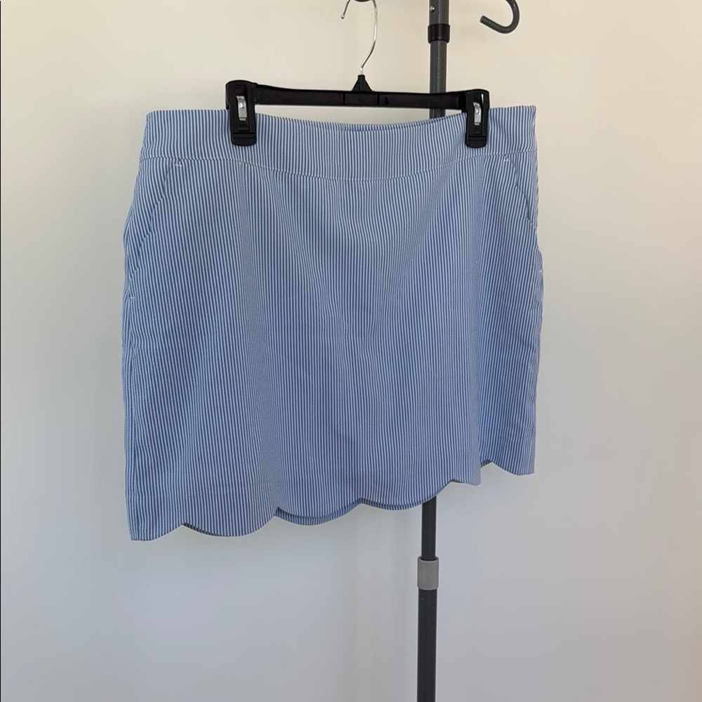 Vineyard Vines Blue seersucker golf skort